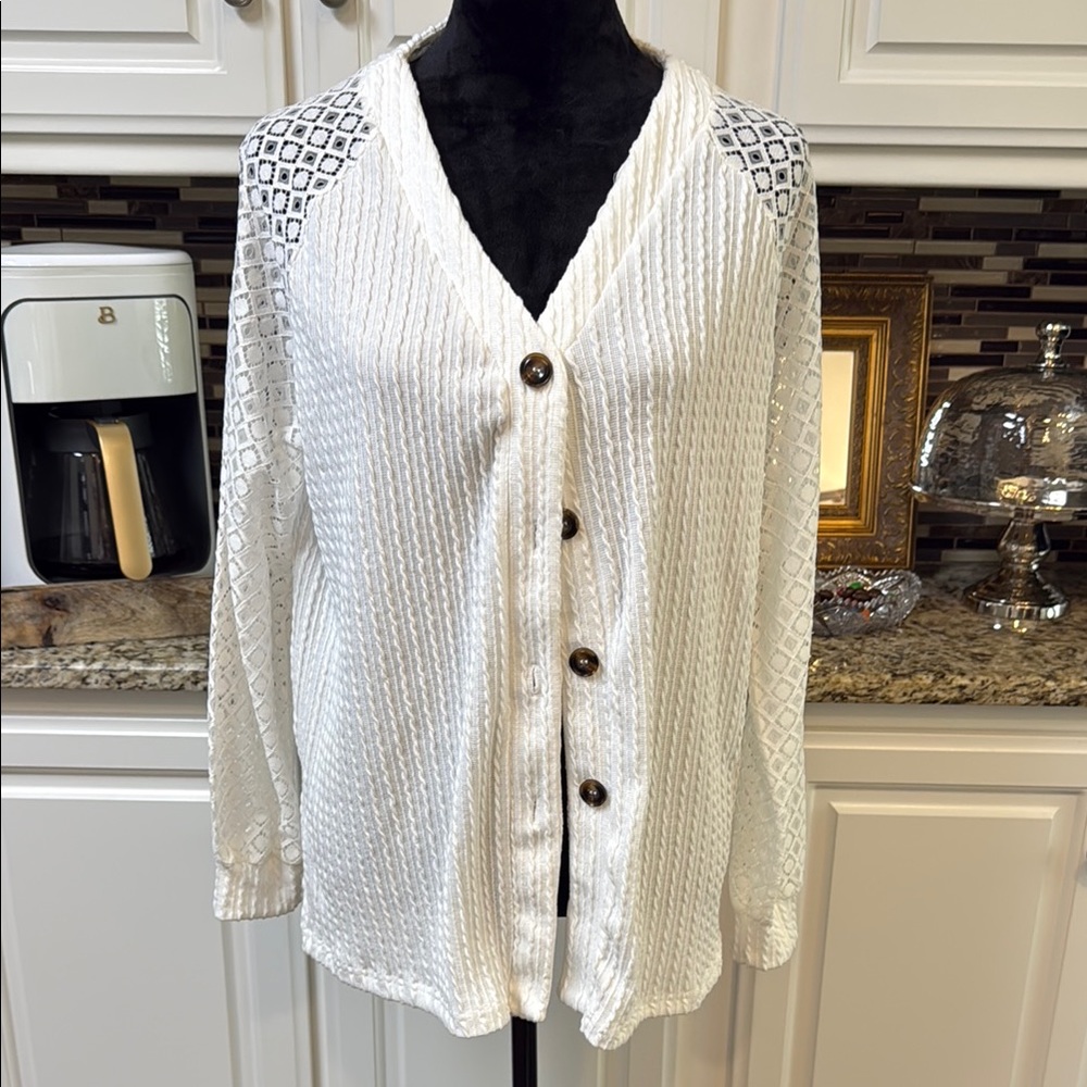 Chic White Cardigan with Lace Accents size medium - Picture 2 of 6